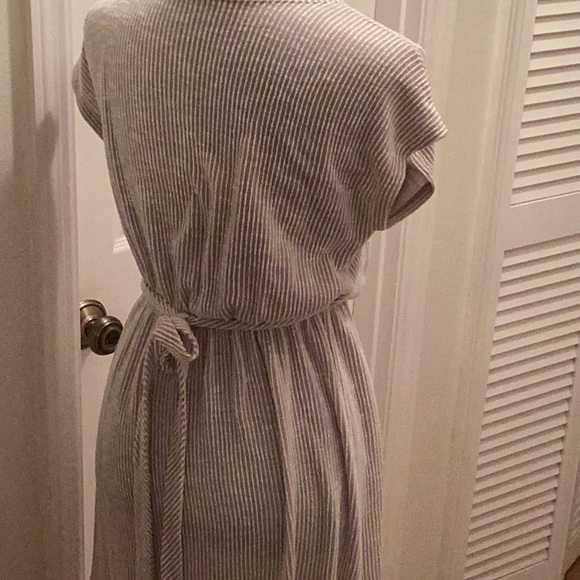 Caution to the Wind vertical strip dress - Picture 5 of 9